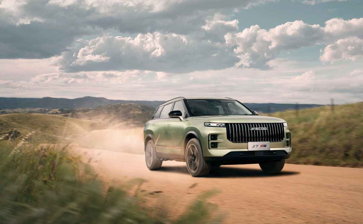 Hasta 350 CV y 1.200 km de autonomía declarada: se actualizó un SUV mediano 1 Jaecoo J7 SUV