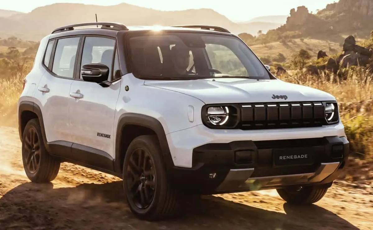 Jeep Renegade 85 Anos accion