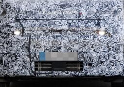 Kia presentó la nueva PV7, la van