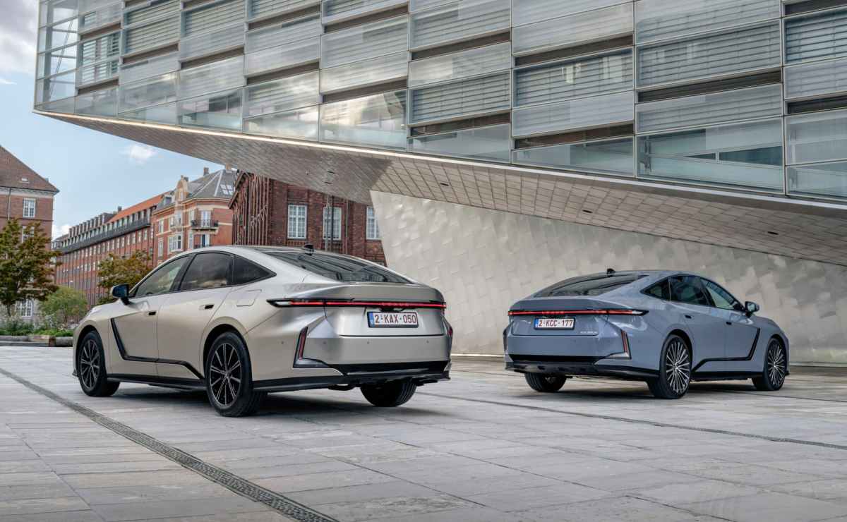 Lexus ES 2026 sedan 2