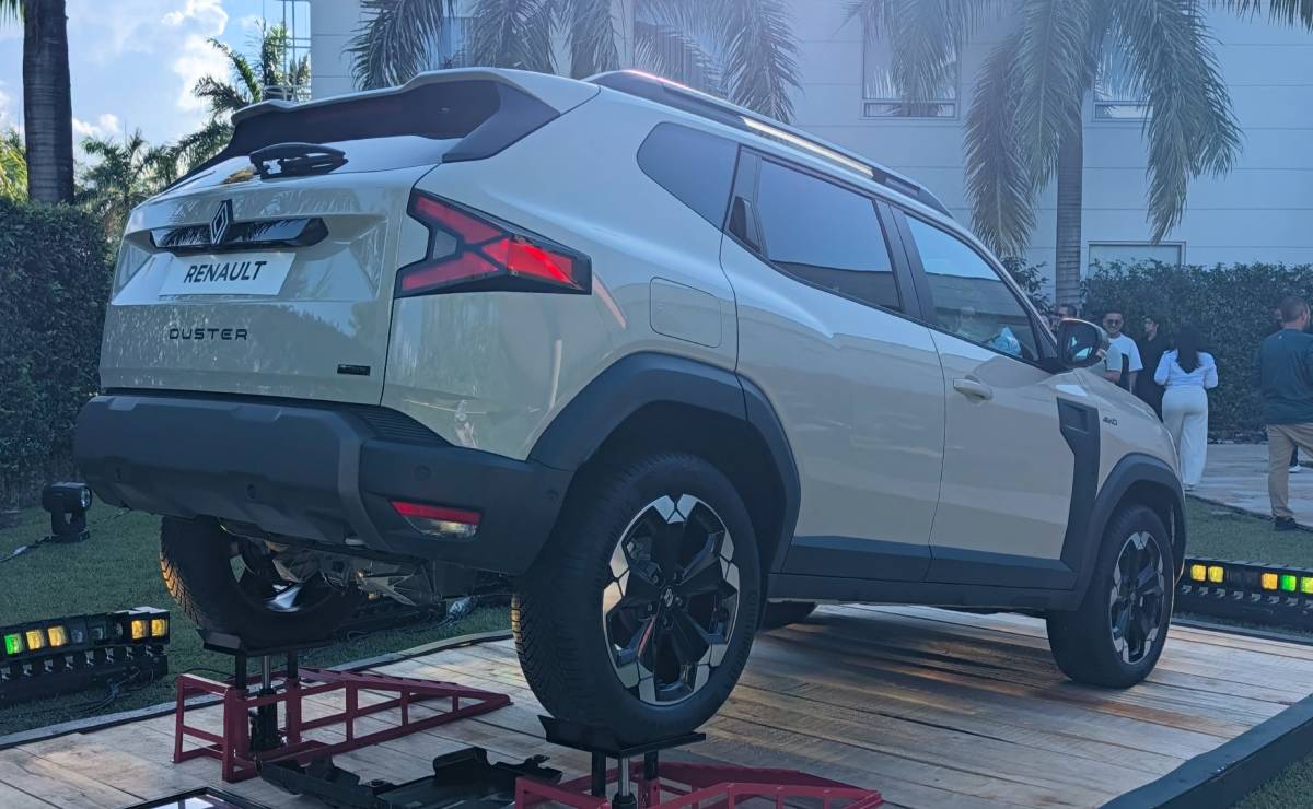La nueva Renault Duster llegó a la región: 150 HP, tracción 4x4 y más tecnología 4 Nueva Renault Duster Hybrid E Tech 4×4 trasera