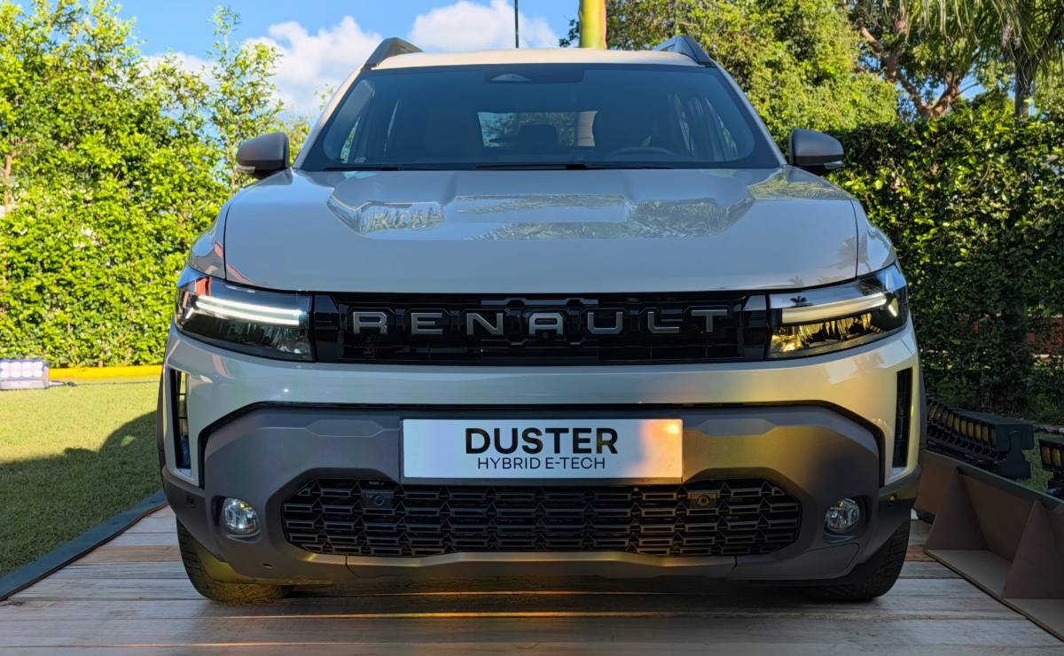 La nueva Renault Duster llegó a la región: 150 HP, tracción 4x4 y más tecnología 6 Nueva Renault Duster Hybrid E Tech 4×4 trompa