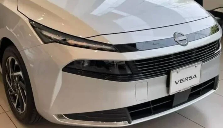 Nuevo Nissan Versa 2027 teaser