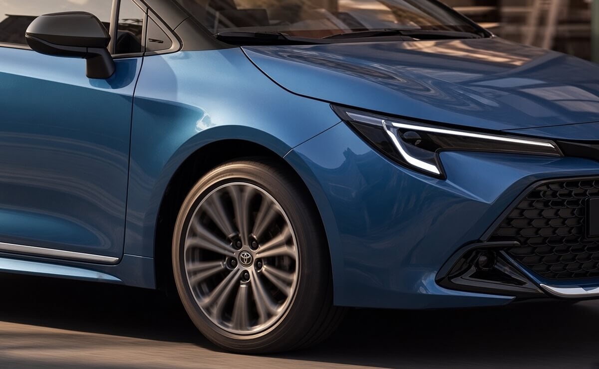 Toyota Corolla Celebra 60 Años con Renovación Híbrida y Nuevas Versiones en España