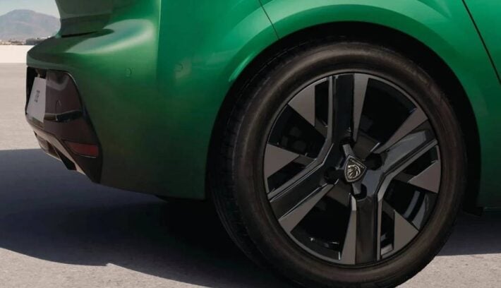 Peugeot 208 ENVY llanta
