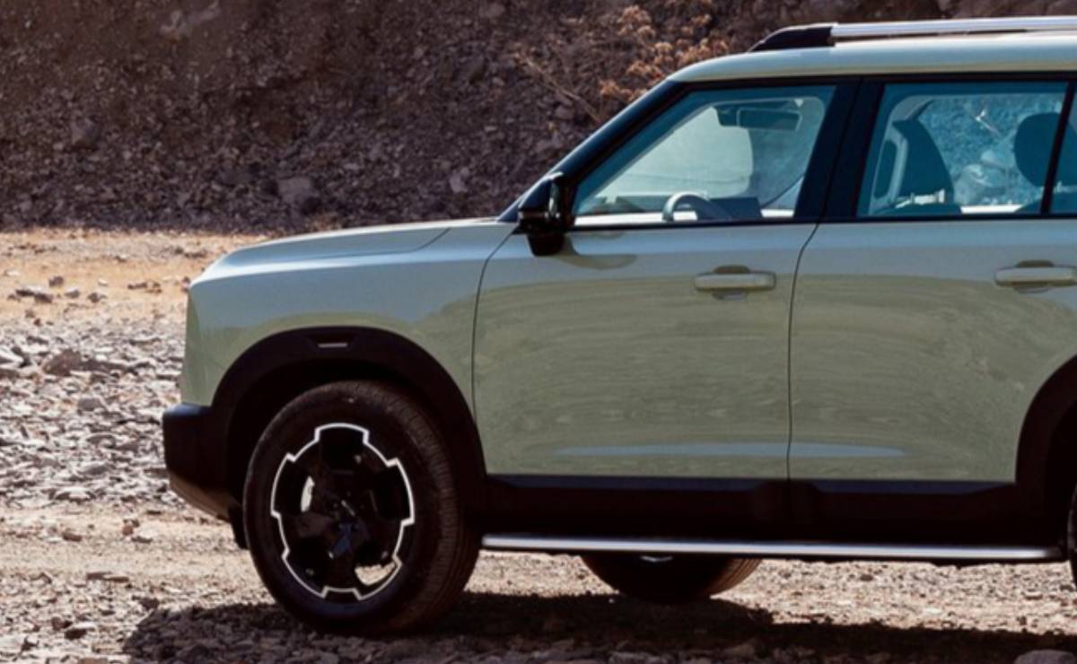 SUV BAIC BJ30 teaser 3