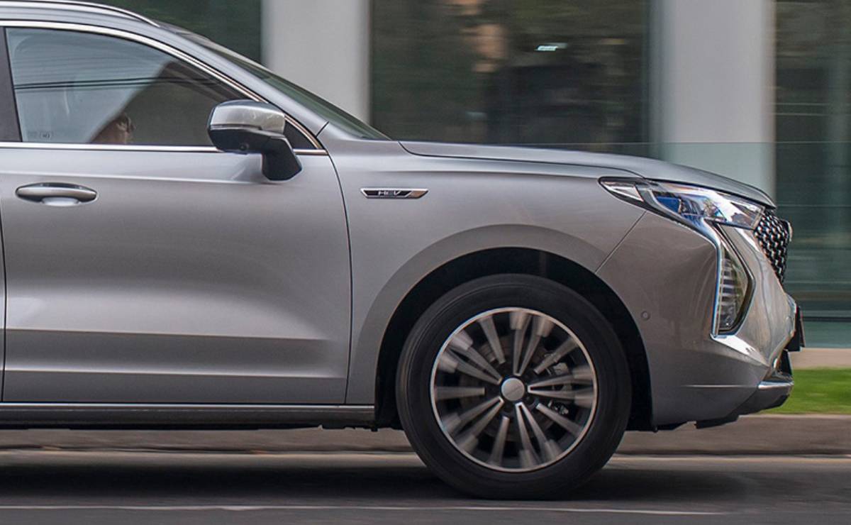 SUV Haval Jolion HEV perfil