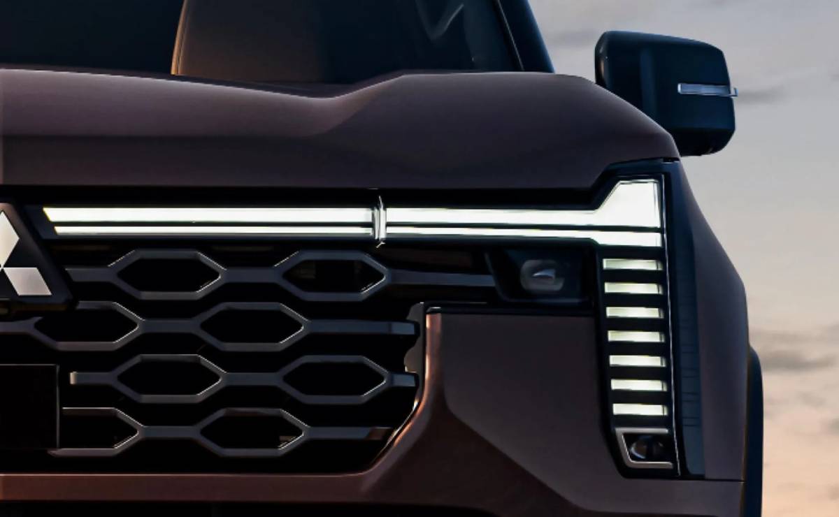 Se presentó un nuevo SUV que compite contra Toyota: tiene siete asientos, tracción 4x4 y mucha tecnología 1 SUV Mitsubishi Pajero teaser