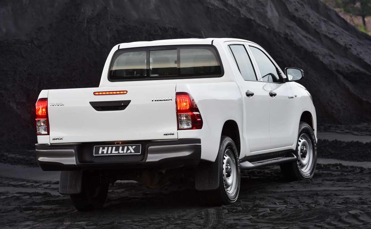 Toyota Hilux Base
