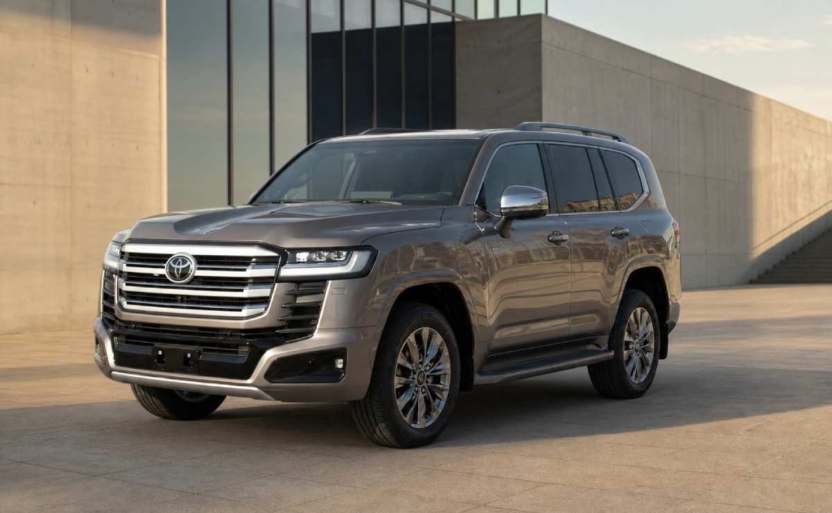 Toyota Land Cruiser hibrido 2