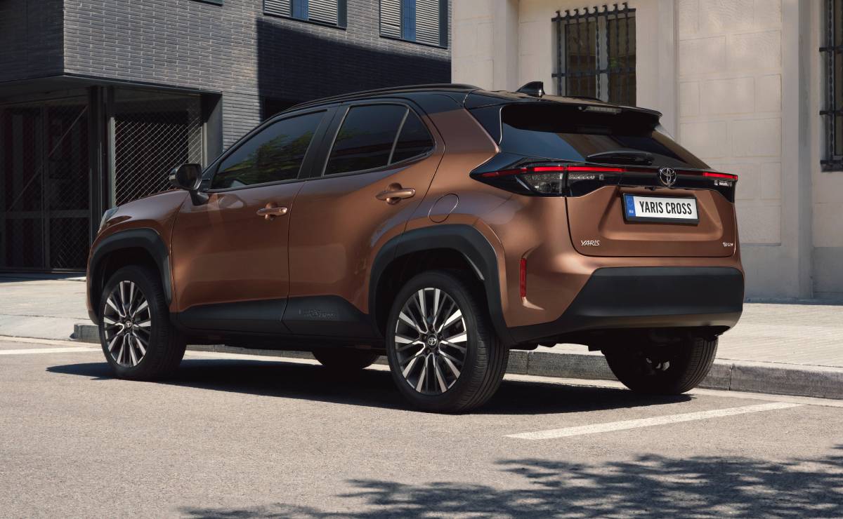 Toyota Yaris Cross 2026 trasera 1