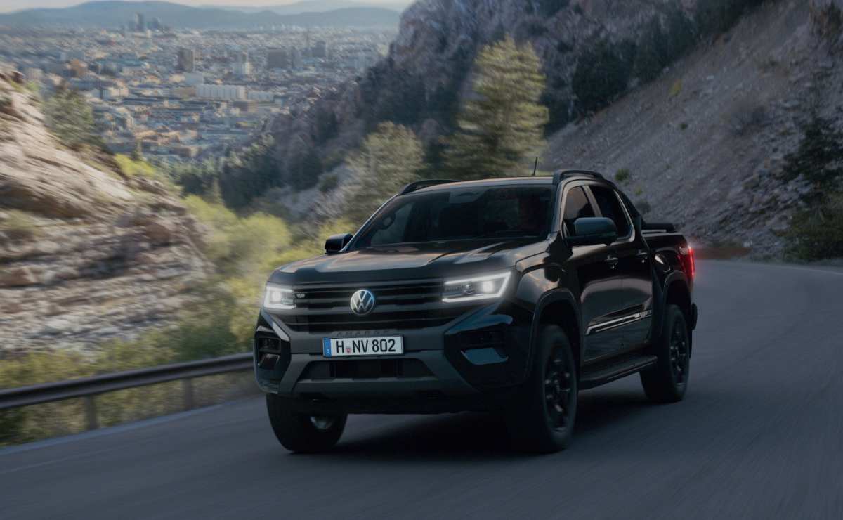 Volkswagen Amarok Dark Label 1