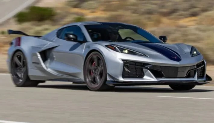 chevrolet corvette grand sport acelera d 1200x740 1