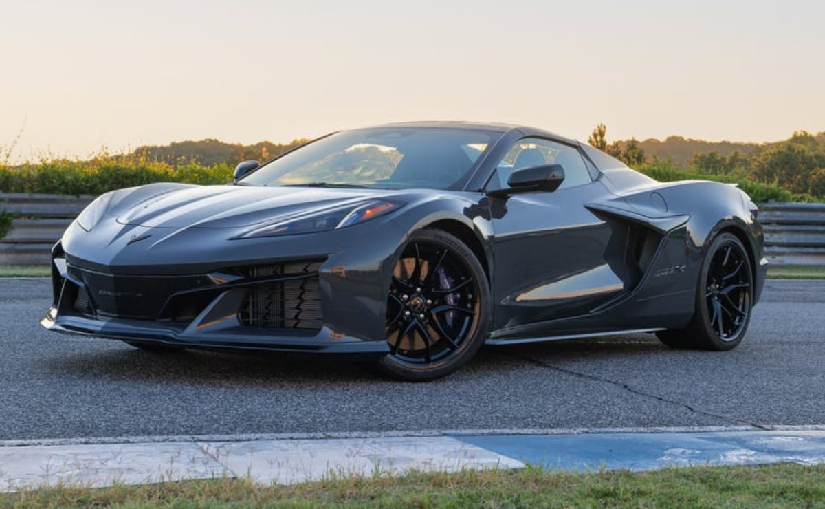 el chevrolet corvette grand sport x 2027 3