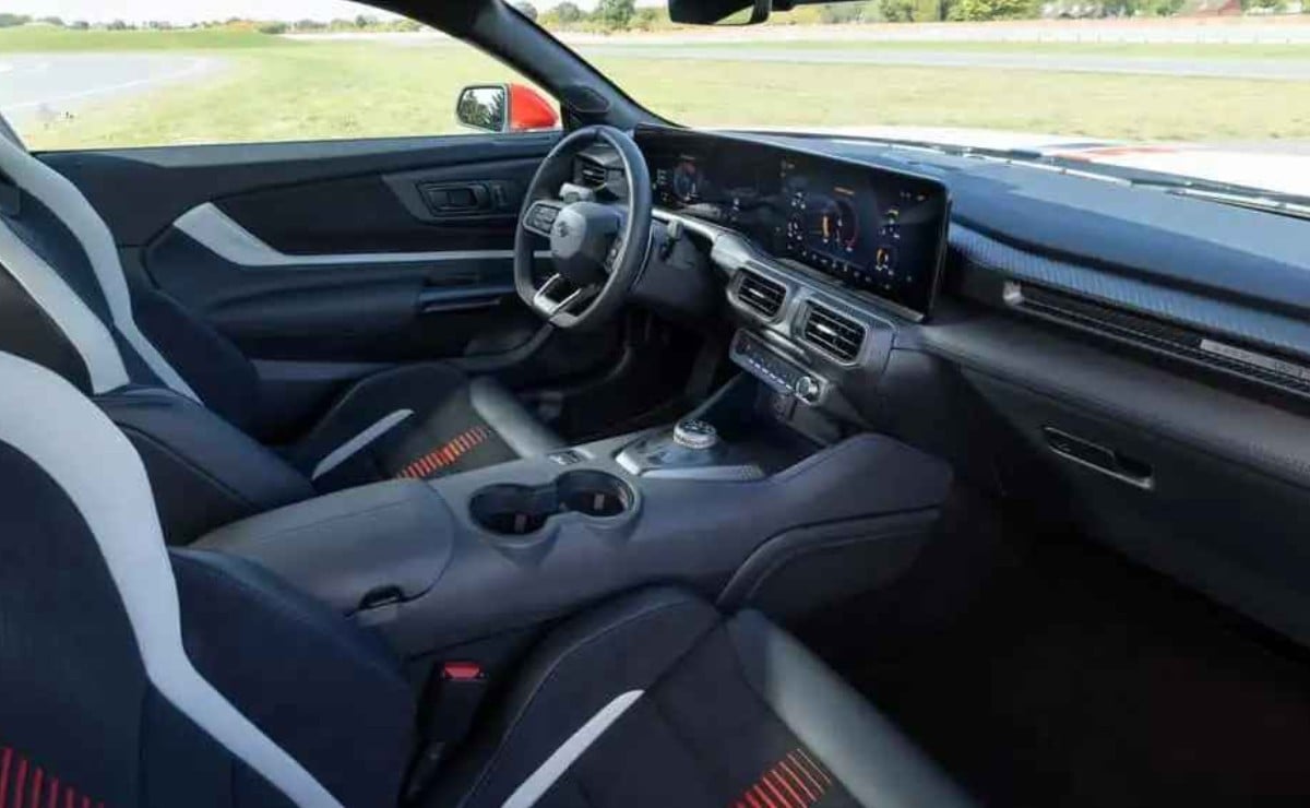 el mustang m s caro de la historia 300 0 1