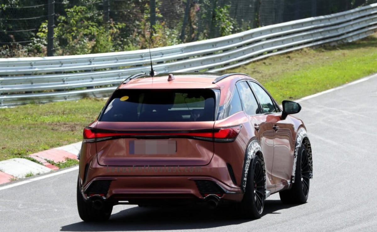El nuevo Lexus RX más radical se mostró en fotos espía con detalles renovados de exterior e interior 5 el nuevo lexus rx m s radical se mostr e 2