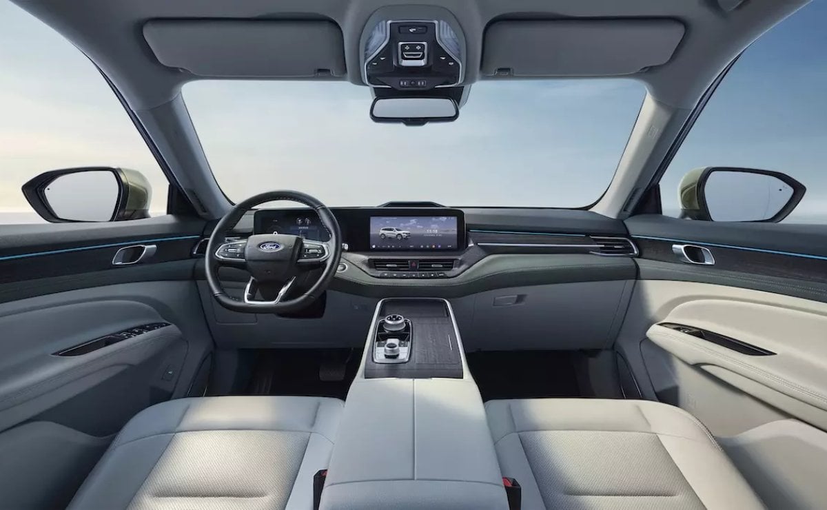 ford equator phev1