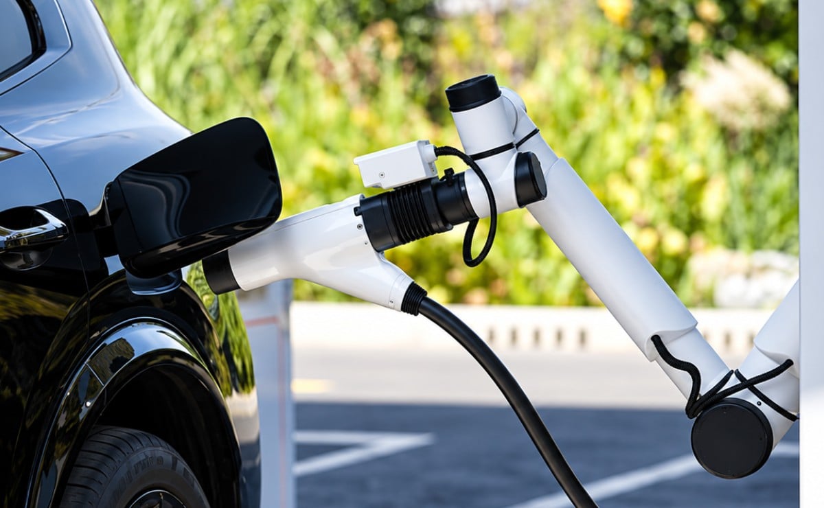 Geely carga un eléctrico del 10 al 80% en 10 minutos: la batería LFP que pelea contra CATL y BYD 2 geely carga un el ctrico del 10 al 80 en