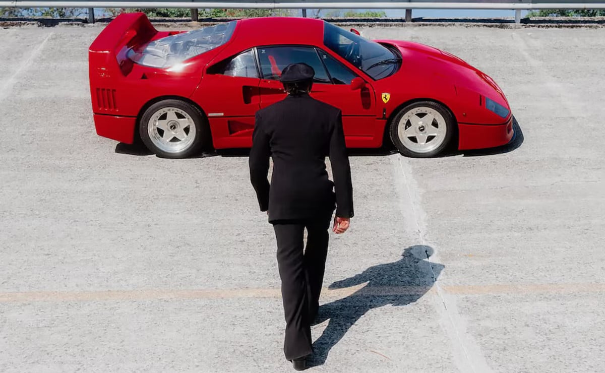 hamilton compr la ferrari f40 con 69 km 1 2