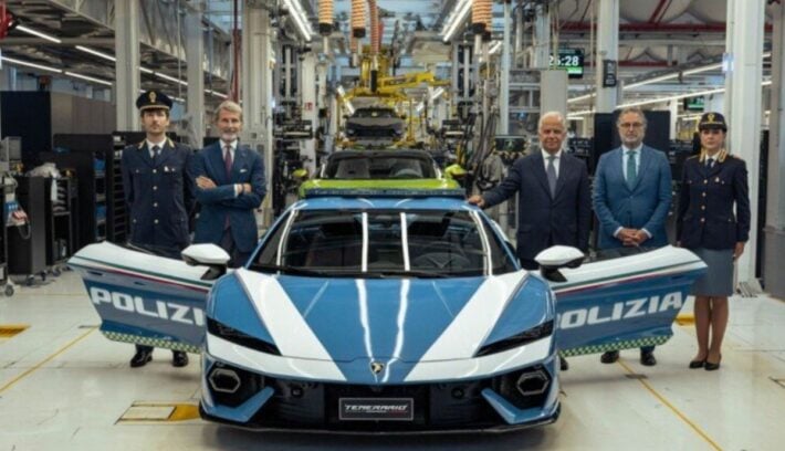 lamborghini temerario polizia el h brido 1200x740 1