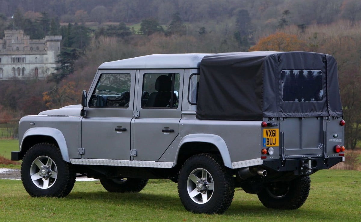 land rover defender pick up volver la ve 2