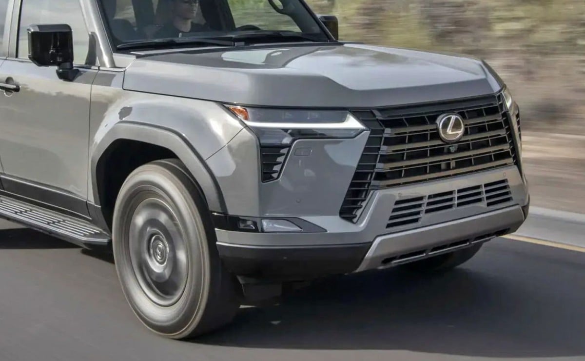 Lexus GX 550: V6 biturbo de 349 CV y chasis de Land Cruiser para destronar al Clase G 5 lexus gx 550 v6 biturbo de 349 cv y chas 2