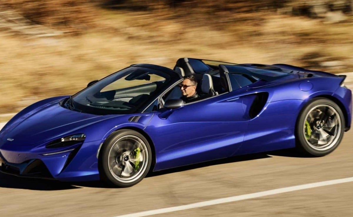 McLaren Artura Spider: 690 HP híbridos y techo que se pliega en 11 segundos