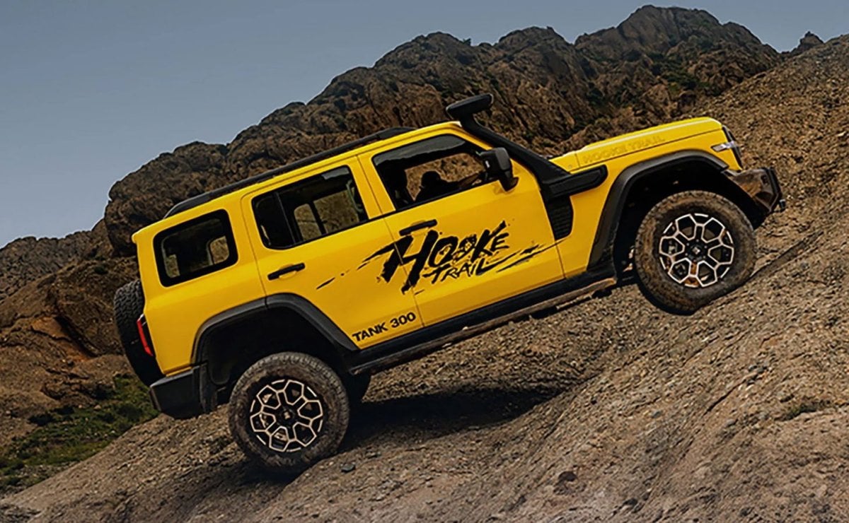 tank 300 hooke trail suv3