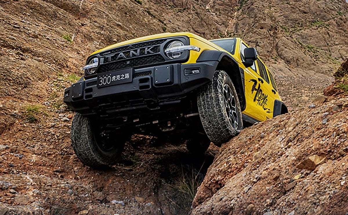 tank-300-hooke-trail-4x4