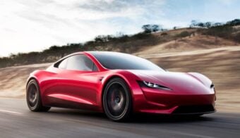 tesla roadster vuelve a pedir usd 50 000 1200x740 1
