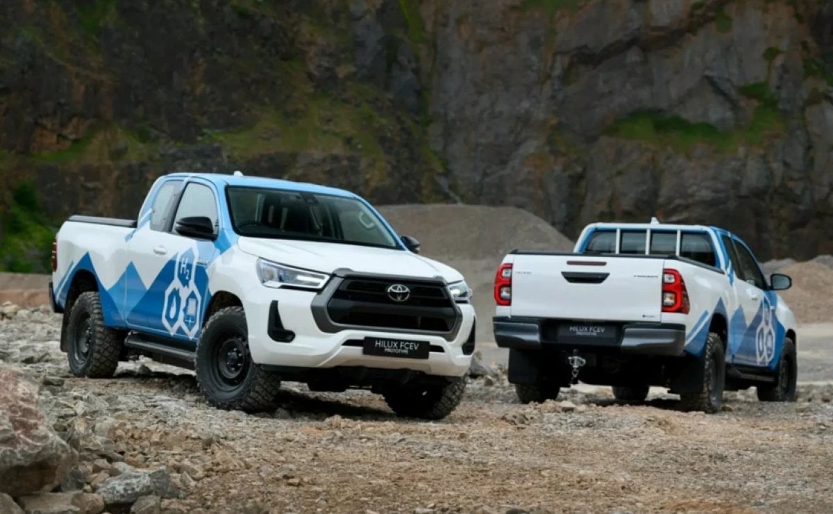 toyota hilux fcev3