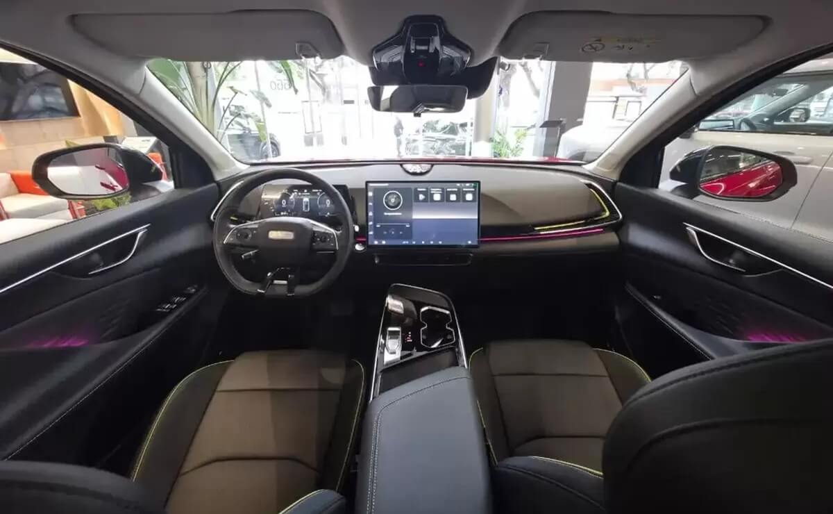 BAIC X55 II Hybrid interior