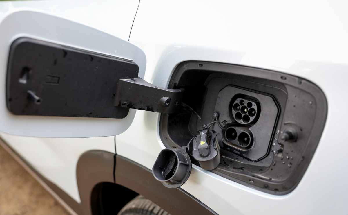 Chevrolet Captiva PHEV 12