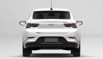 Chevrolet Onix Plus (1)