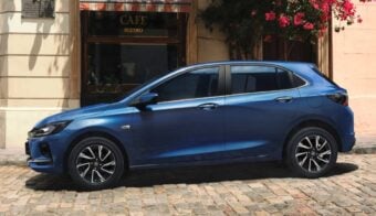 Chevrolet Onix perfil