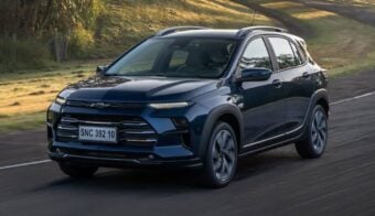 Chevrolet-Sonic-Premier-acción