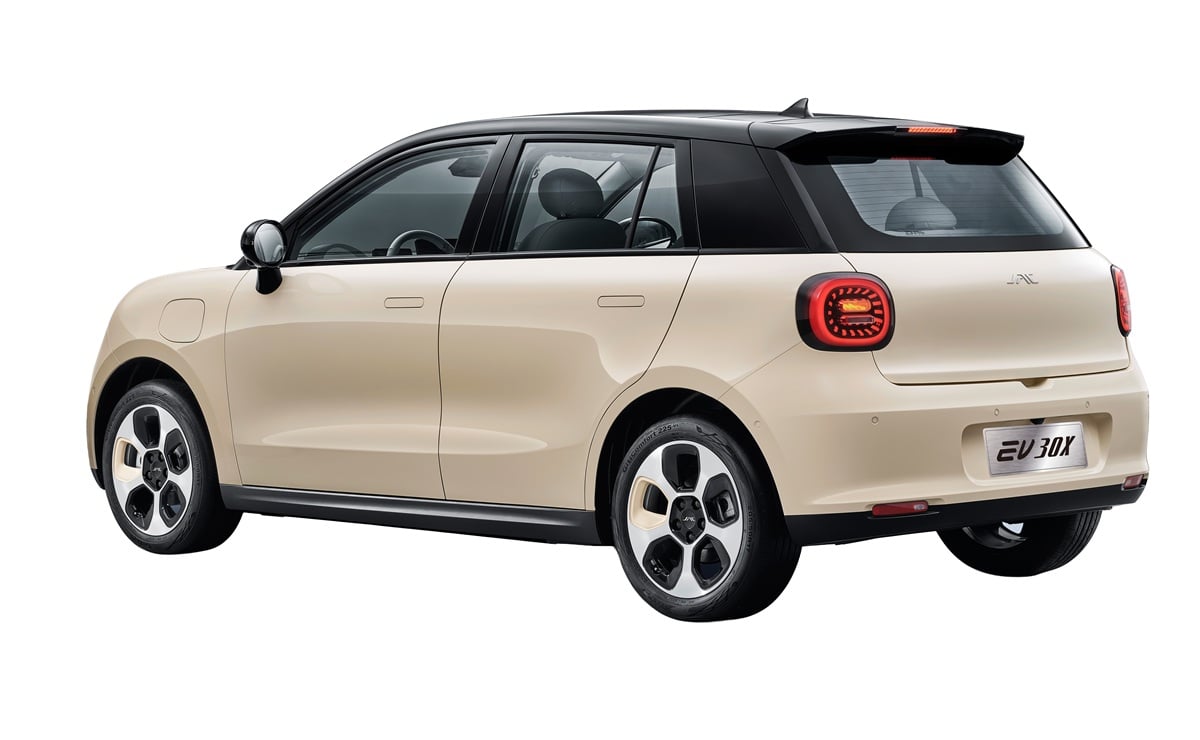 JAC MOTORS lanza nuevos modelos: una pick up para superar a Toyota Hilux y más 3 EV 30X