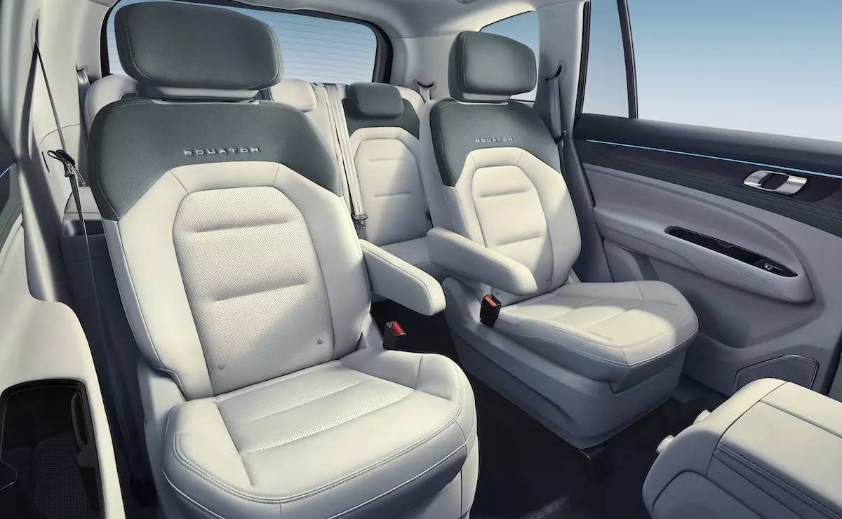 Ford Equator asientos