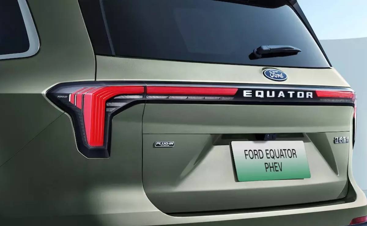 Ford Equator trasera 1