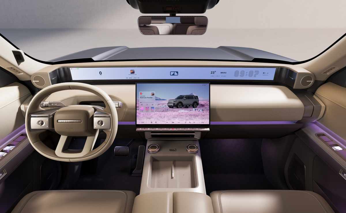 Una pantalla de 46,3 pulgadas y 620 CV: así es el nuevo SUV que combina lujo y capacidad todoterreno 6 Freelander 8 SUV 9