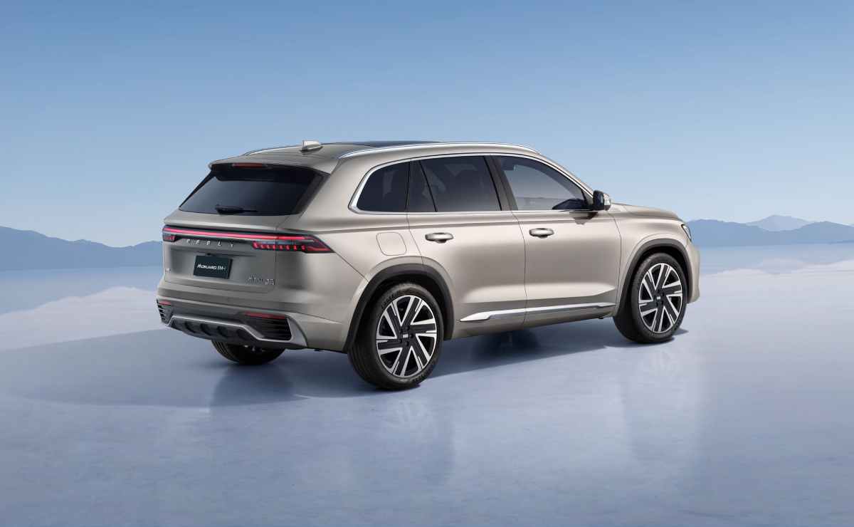 Geely Monjaro SUV 9