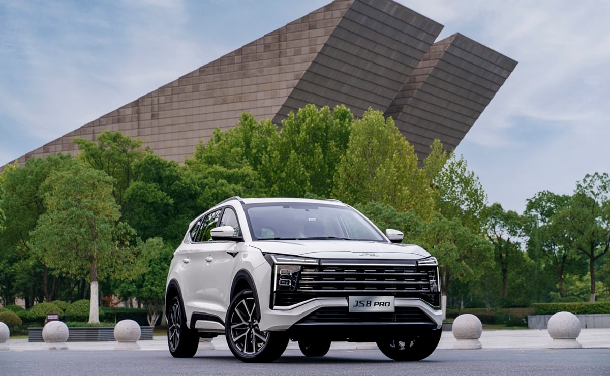 JAC MOTORS lanza nuevos modelos: una pick up para superar a Toyota Hilux y más 4 JS 8 Pro