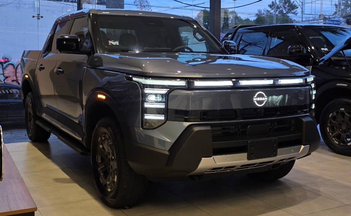 Nueva Nissan Frontier Pro PHEV frente