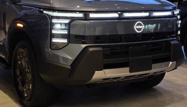 Nueva Nissan Frontier Pro PHEV trompa