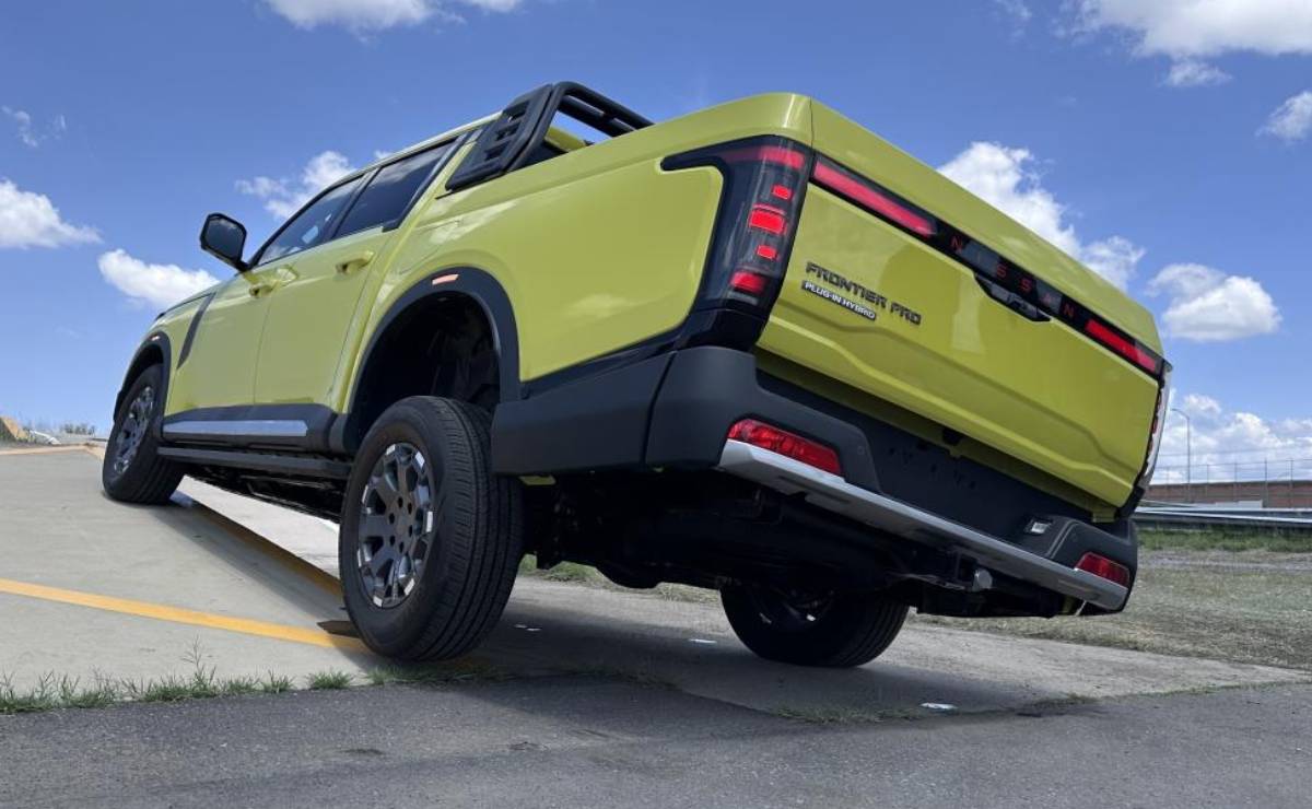 Nueva Nissan Frontier Pro trasera