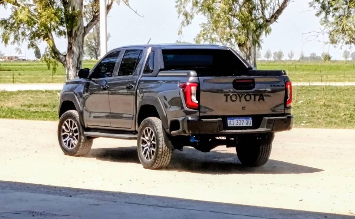 Nueva Toyota Hilux 2027 trasera
