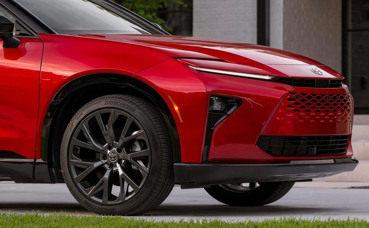 La renovación del Toyota Crown Signia