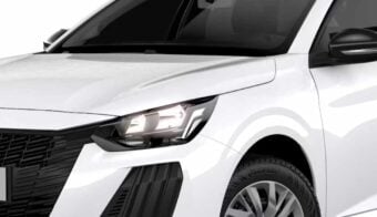 Peugeot 208 hatchback (1)