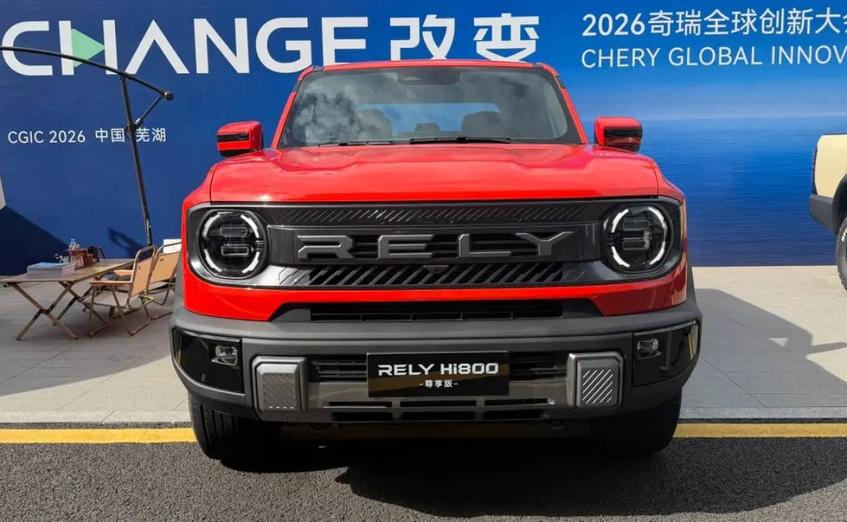 476 CV y 100 km eléctricos: la pick up híbrida diésel que quiere desafiar a Toyota Hilux 5 Pick up Chery Rely Hi800 trompa