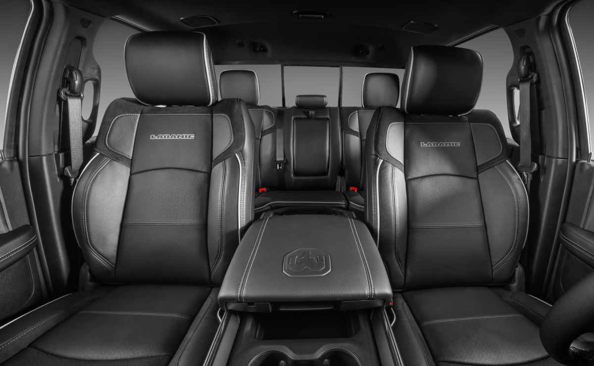 Ram presentó una pick up de lujo con 436 CV, capacidad para remolcar casi 9 toneladas y equipamiento exclusivo 7 RAM 2500